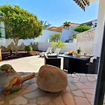 Gemuetliches In Mit Grossem Garten Und Meerblick By Interhome タラハレホ
