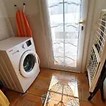 Gemuetliches In Mit Grossem Garten Und Meerblick By Interhome 別荘